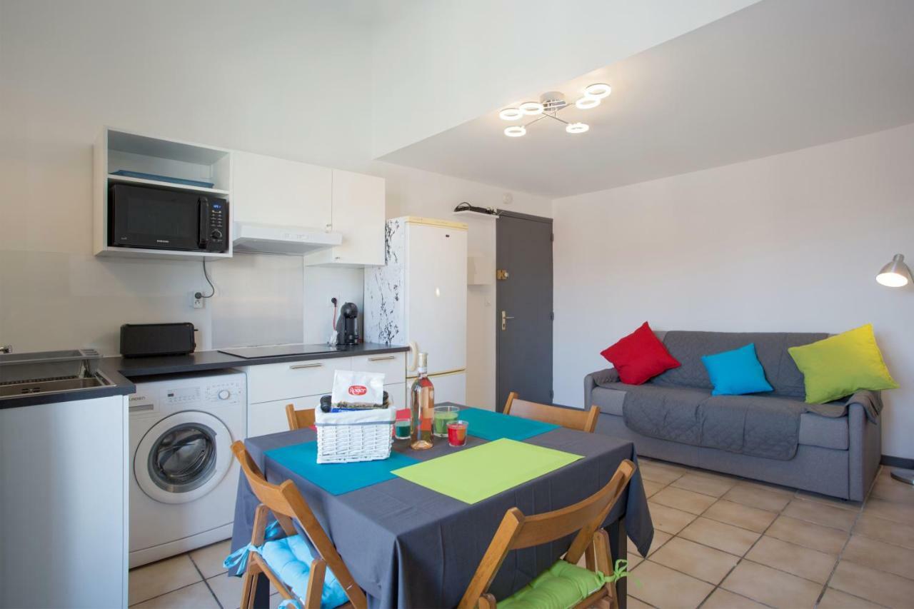 Duplex 4 Personnes A 200M De La Mer Apartment Hyeres Exterior photo